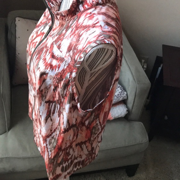 Chico’s lightweight Vest - Picture 3 of 6